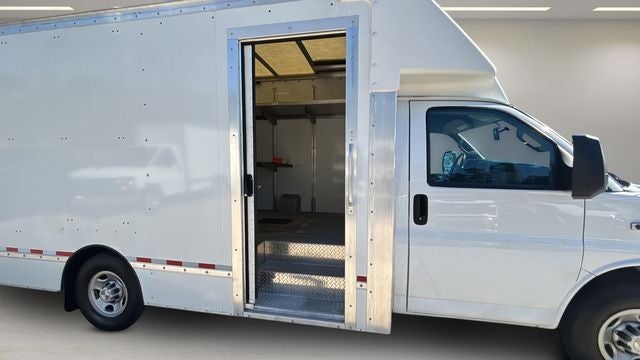 2023 Chevrolet Express 3500 Work Van Cutaway