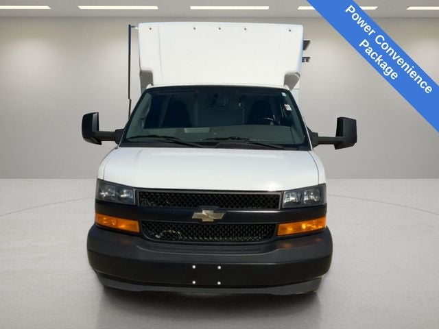 2023 Chevrolet Express 3500 Work Van Cutaway