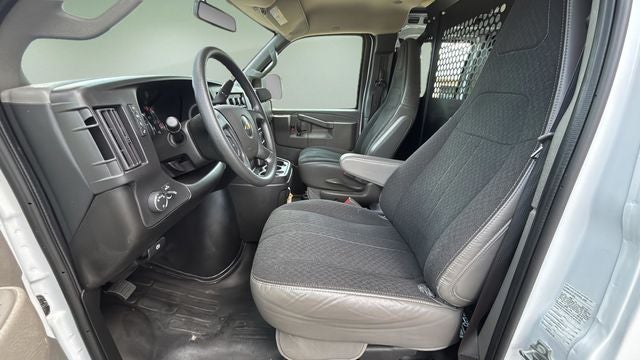 2024 Chevrolet Express 2500 Work Van Cargo