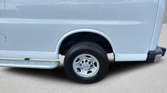 2024 Chevrolet Express 2500 Work Van Cargo