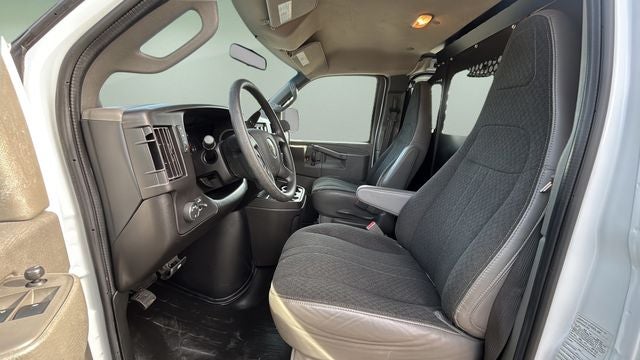2024 Chevrolet Express 2500 Work Van Cargo