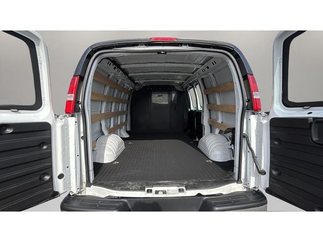 2024 Chevrolet Express 2500 Work Van Cargo