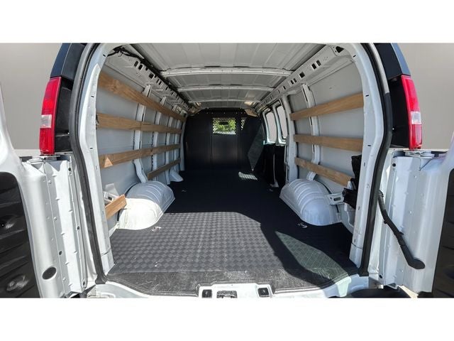 2024 Chevrolet Express 2500 Work Van Cargo