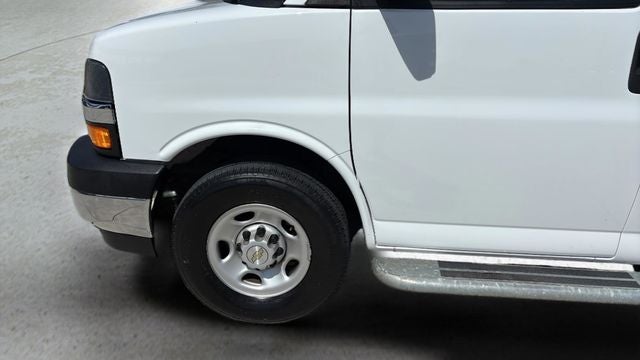 2024 Chevrolet Express 2500 Work Van Cargo