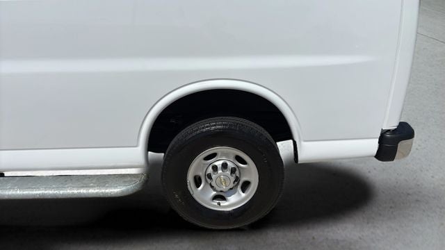 2024 Chevrolet Express 2500 Work Van Cargo