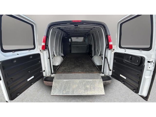 2022 Chevrolet Express 2500 Work Van Cargo