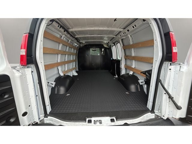 2024 GMC Savana 2500 Work Van