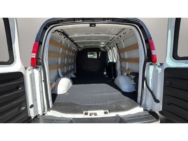 2024 GMC Savana 2500 Work Van