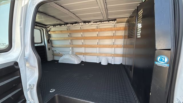 2024 GMC Savana 2500 Work Van