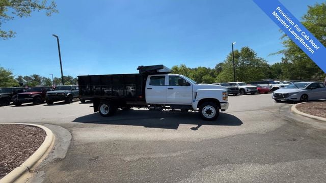2023 Chevrolet Silverado 5500HD Work Truck 12' Landscape Dump