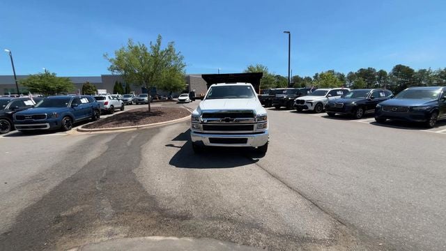 2023 Chevrolet Silverado 5500HD Work Truck 12' Landscape Dump