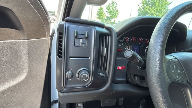 2023 Chevrolet Silverado 5500HD Work Truck
