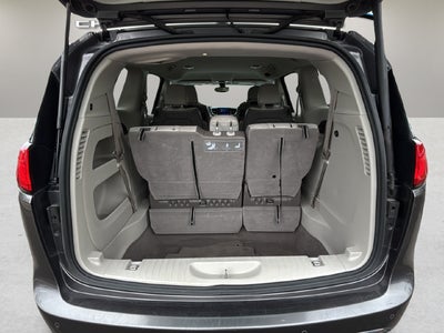 2017 Chrysler Pacifica Touring L Plus