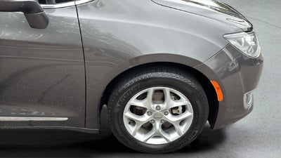 2017 Chrysler Pacifica Touring L Plus