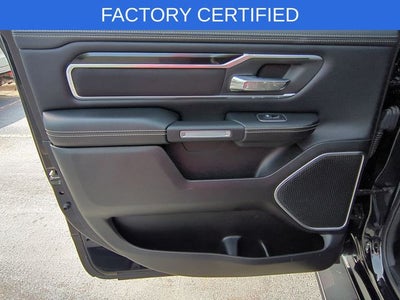 2020 RAM 1500 Laramie Crew Cab 4x4 5'7' Box