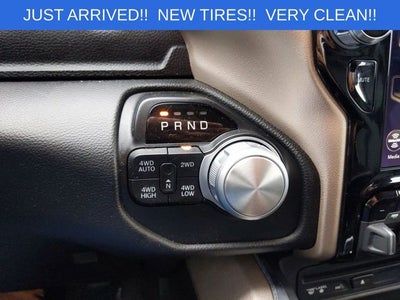 2019 RAM 1500 Laramie Crew Cab 4x4 5'7' Box