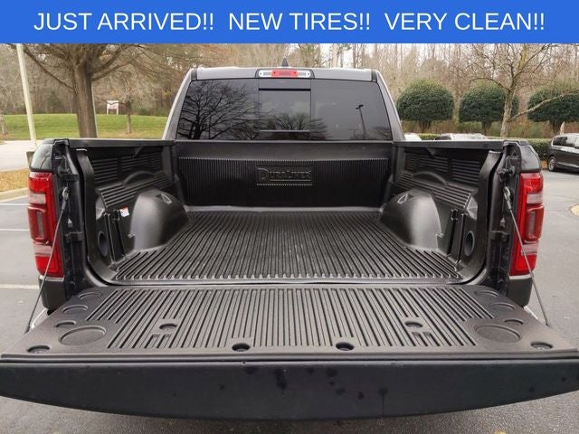 2019 RAM 1500 Laramie Crew Cab 4x4 5'7' Box