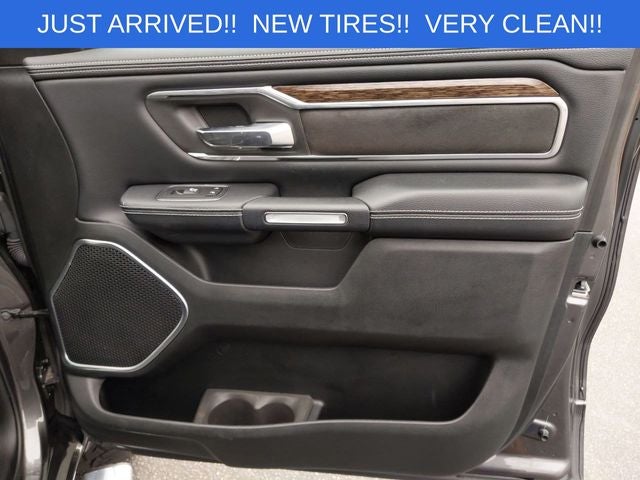 2019 RAM 1500 Laramie Crew Cab 4x4 5'7' Box