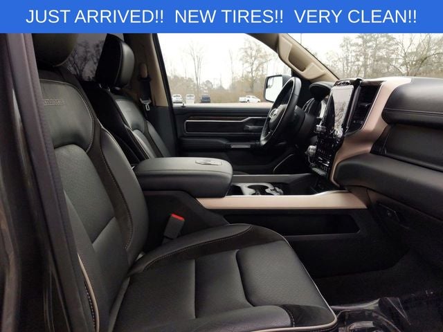 2019 RAM 1500 Laramie Crew Cab 4x4 5'7' Box