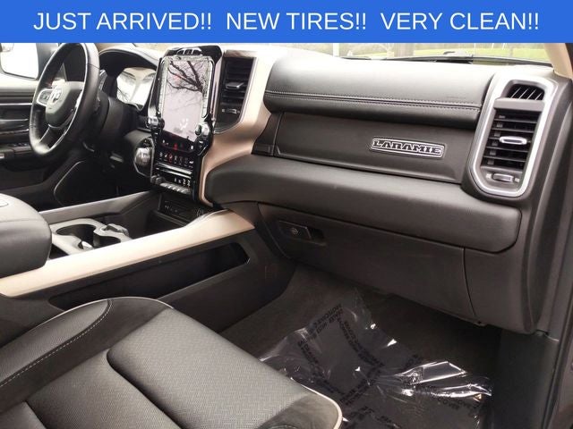 2019 RAM 1500 Laramie Crew Cab 4x4 5'7' Box