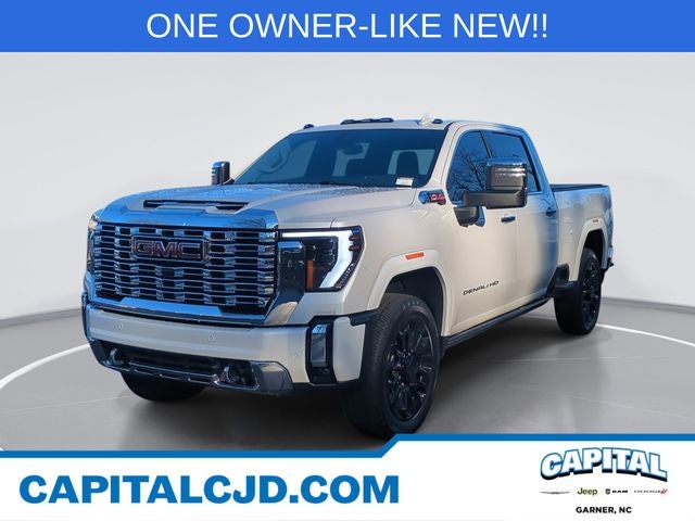 2024 GMC Sierra 2500HD 4WD Crew Cab Standard Bed Denali