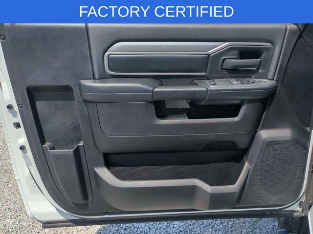 2024 RAM 3500 Tradesman Regular Cab 4x4 8' Box