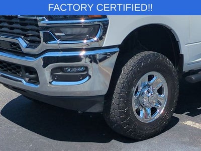 2025 RAM 2500 Tradesman Crew Cab 4x4 6'4' Box