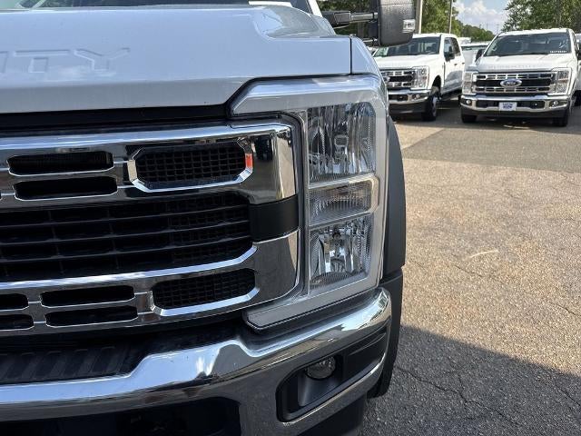 2025 Ford Chassis Cab F-450® XL