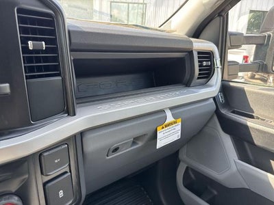 2025 Ford Chassis Cab F-450® XL