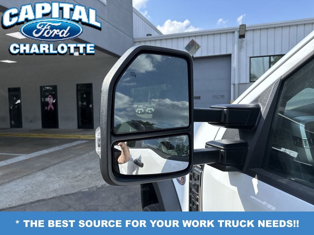 2025 Ford Chassis Cab F-450® XL