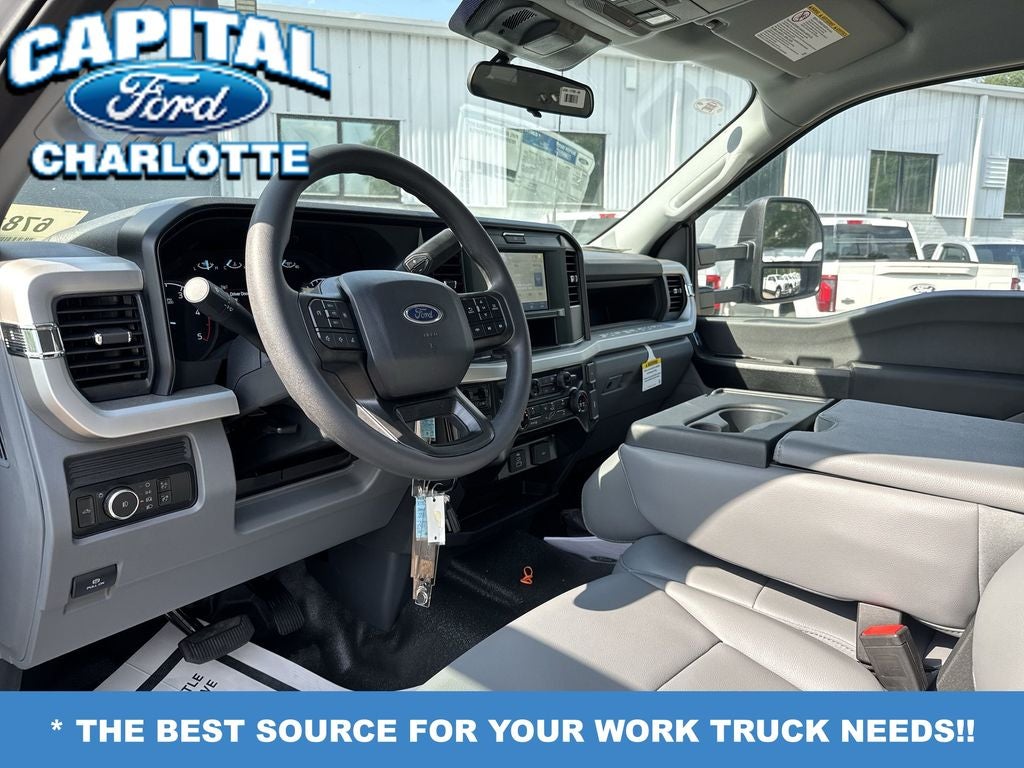 2025 Ford Chassis Cab F-450® XL