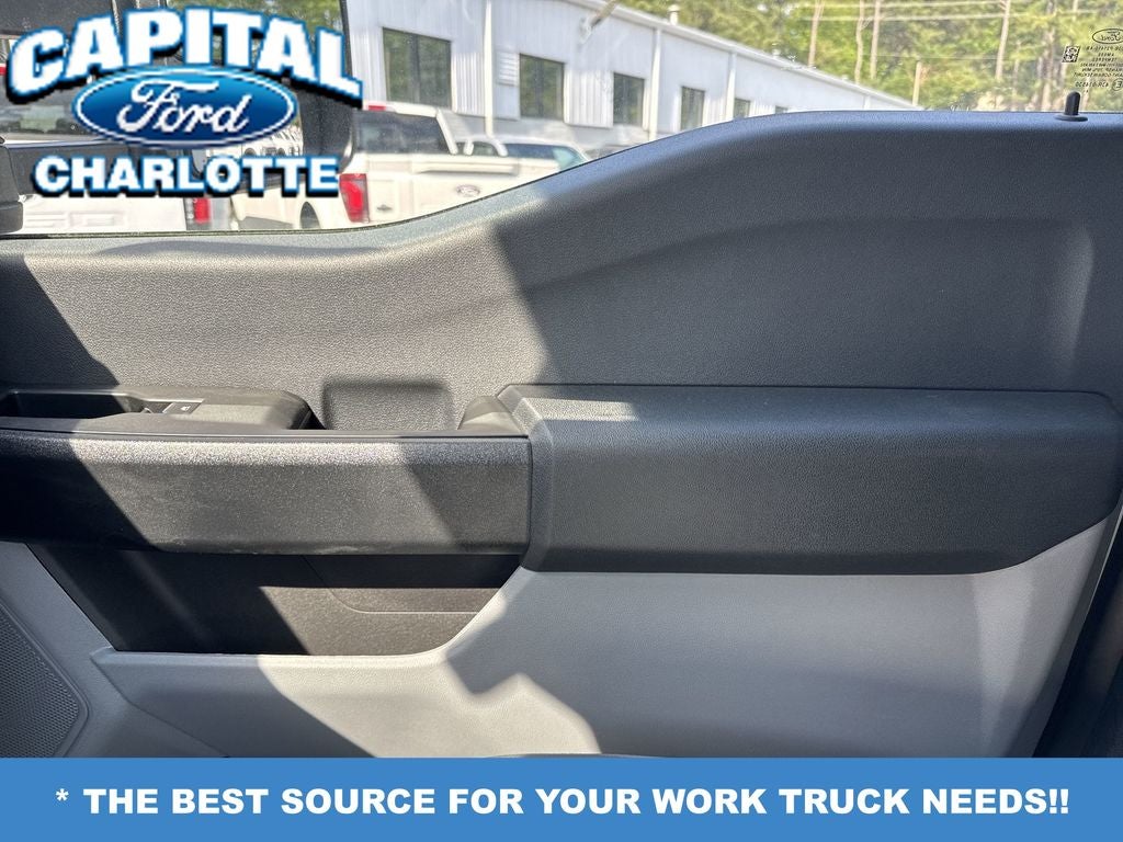 2025 Ford Chassis Cab F-450® XL