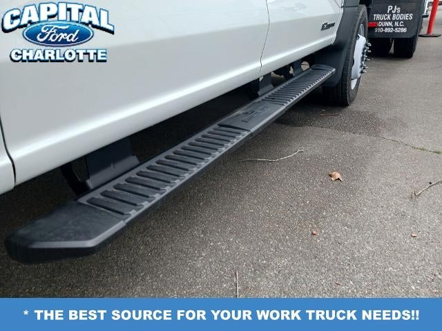 2025 Ford Chassis Cab F-550® XL