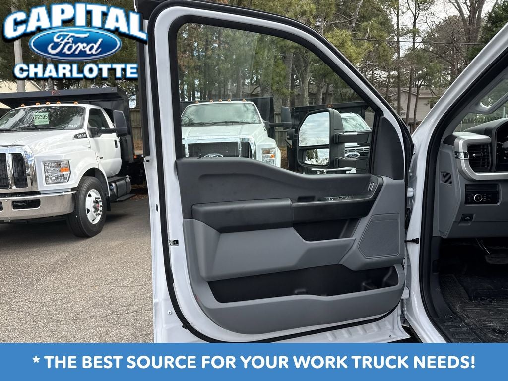 2026 Ford Chassis Cab F-350® XL