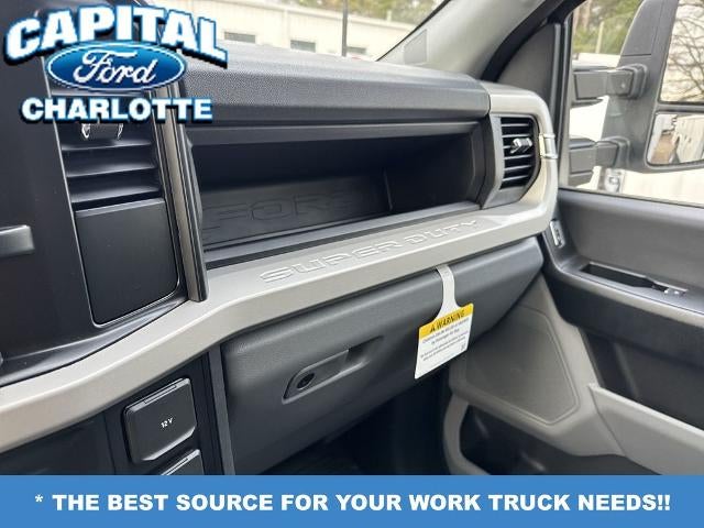 2025 Ford Chassis Cab F-350® XL