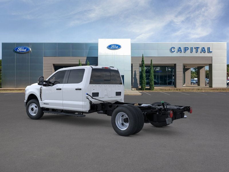 2025 Ford Chassis Cab F-350® XL