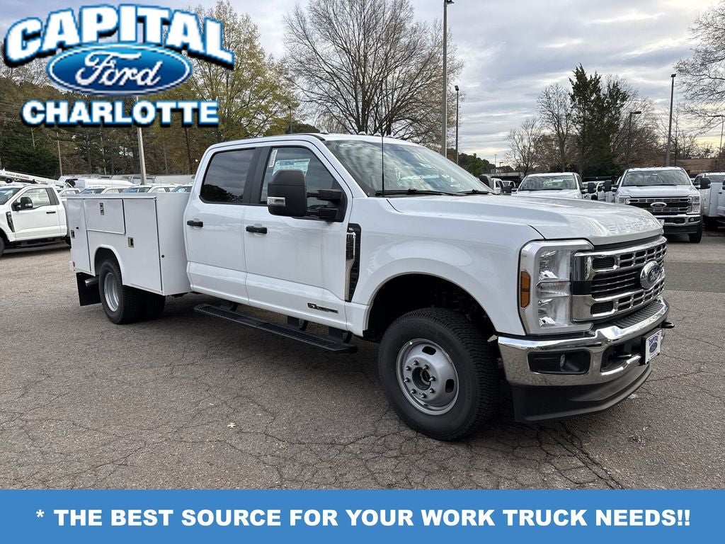 2025 Ford Chassis Cab F-350® XL