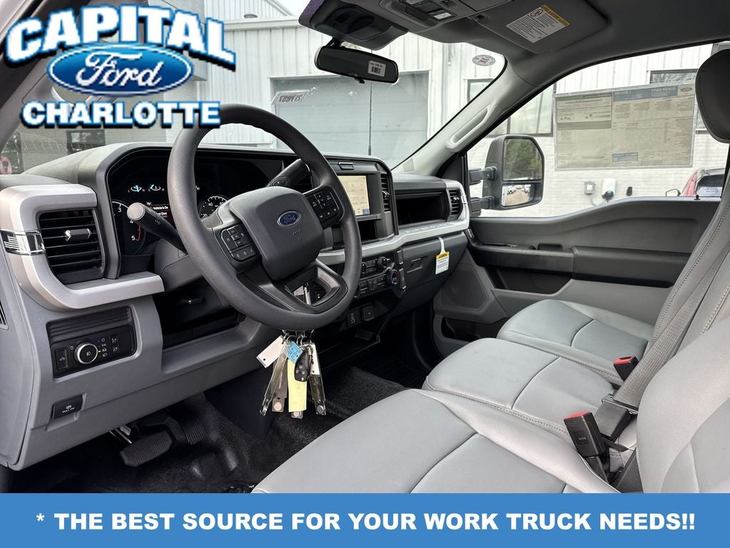 2025 Ford Chassis Cab F-350® XL