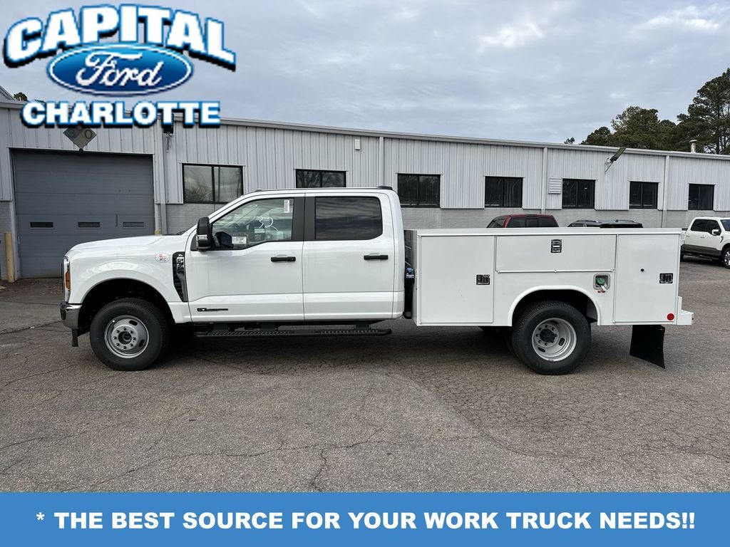 2025 Ford Chassis Cab F-350® XL