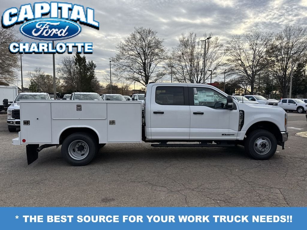 2025 Ford Chassis Cab F-350® XL