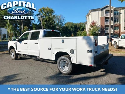 2027 Ford Chassis Cab F-350® XL