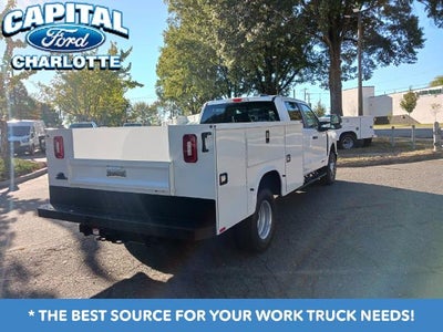 2027 Ford Chassis Cab F-350® XL