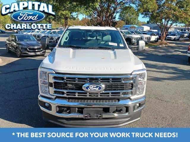 2027 Ford Chassis Cab F-350® XL
