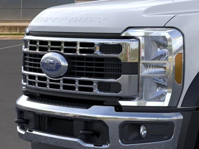 2025 Ford Chassis Cab F-450® XL
