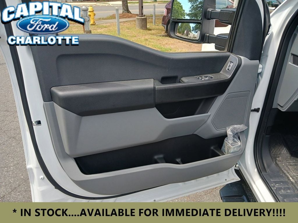 2024 Ford Chassis Cab F-350® XL