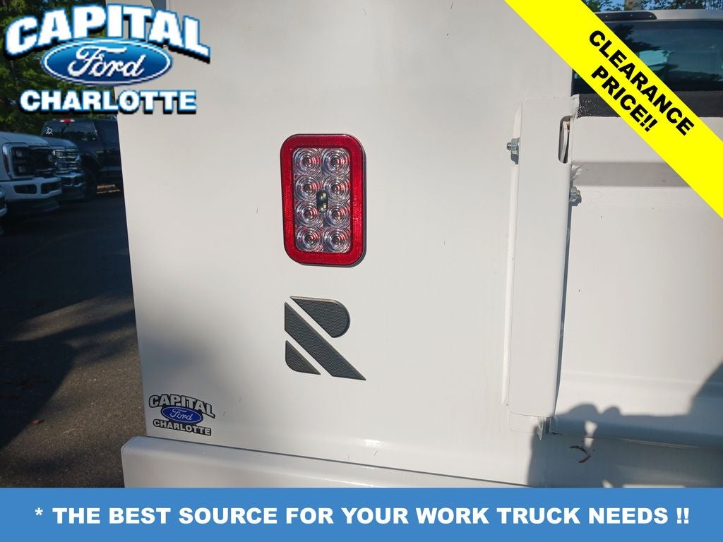 2024 Ford Chassis Cab F-450® XL