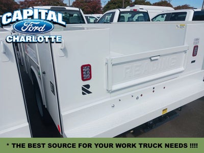 2024 Ford Chassis Cab F-450® XL
