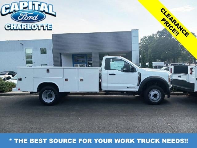 2024 Ford Chassis Cab F-450® XL