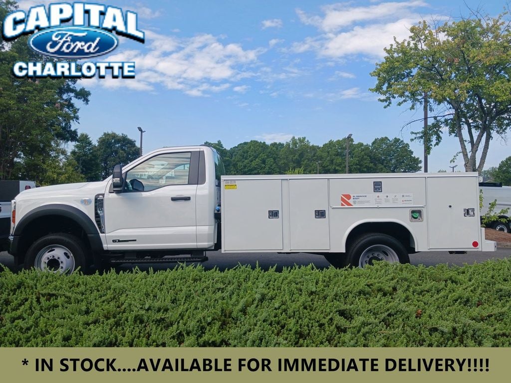 2024 Ford Chassis Cab F-450® XL