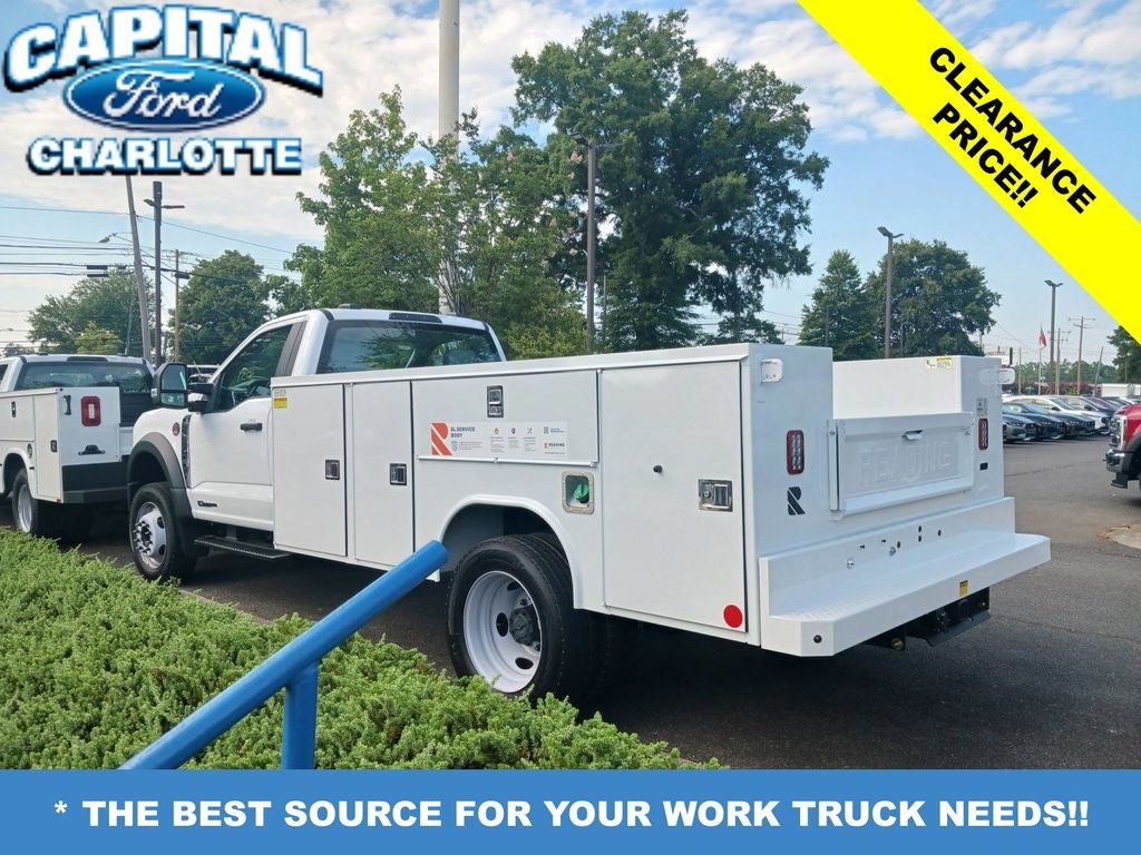 2024 Ford Chassis Cab F-450® XL